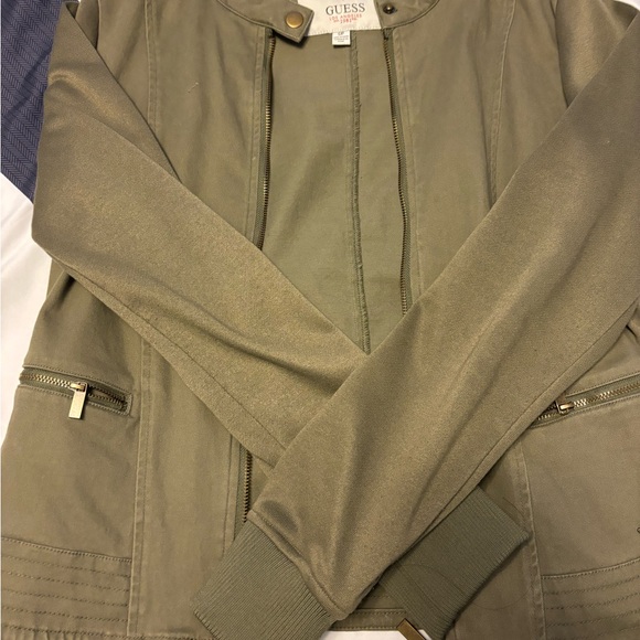 Guess ladies jacket. Size S - Picture 2 of 3